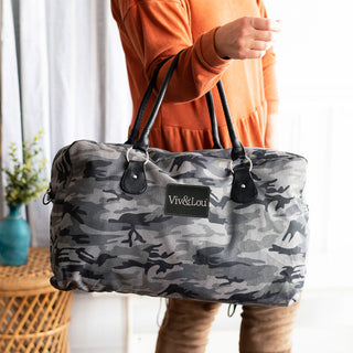 Viv&Lou® Black Camo Travel Bag Weekender Gym Overnight Extra Large Bag #M442-BLKCAMO-VL206