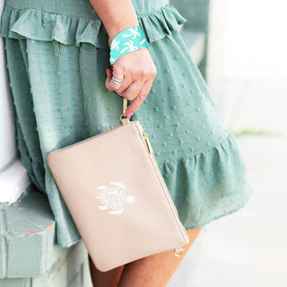 Turtle Tan Madeline Wristlet #PACK-191TAN-TUR24-MTPALM